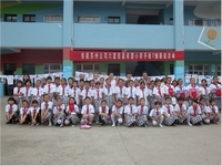 希望小学手绘T恤活动
